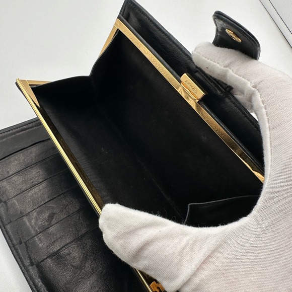 Chanel Large CC Leather Wallet - Picture 10 of 12